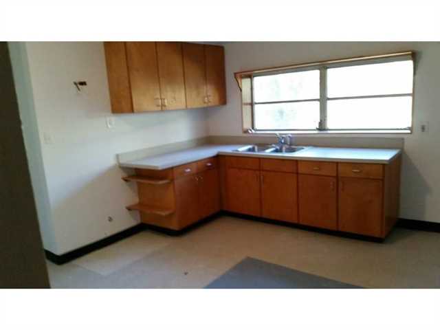 232 Cloud Cir, Canton, GA 30115 photo 4
