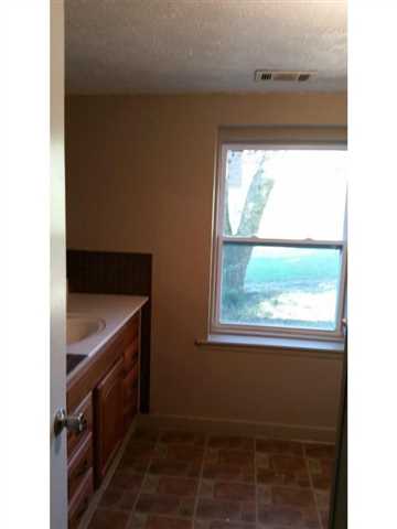232 Cloud Cir, Canton, GA 30115 photo 5