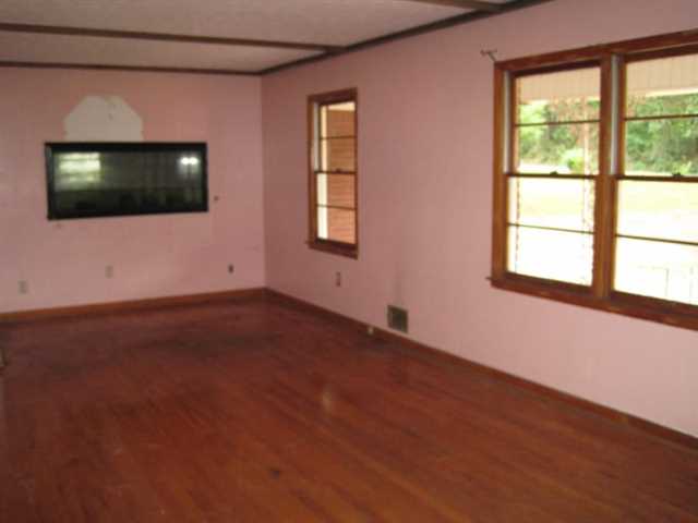 6630 Homestead Rd, Rex, GA 30273 photo 2