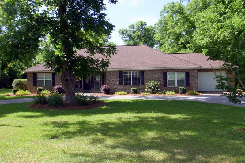 514 Earl Ave, Claxton, GA 30417 photo 1