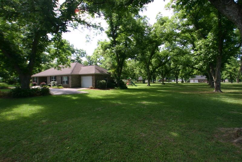 514 Earl Ave, Claxton, GA 30417 photo 17