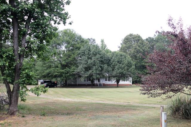 171 Steele Rd, Comer, GA 30629 photo 2