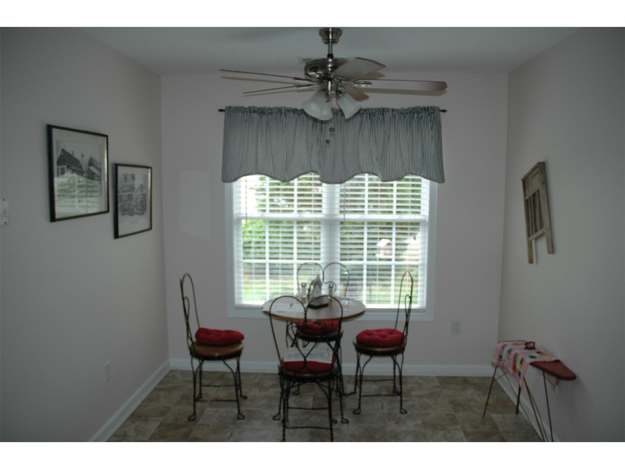 309 Creekside Dr, Lagrange, GA 30240 photo 6