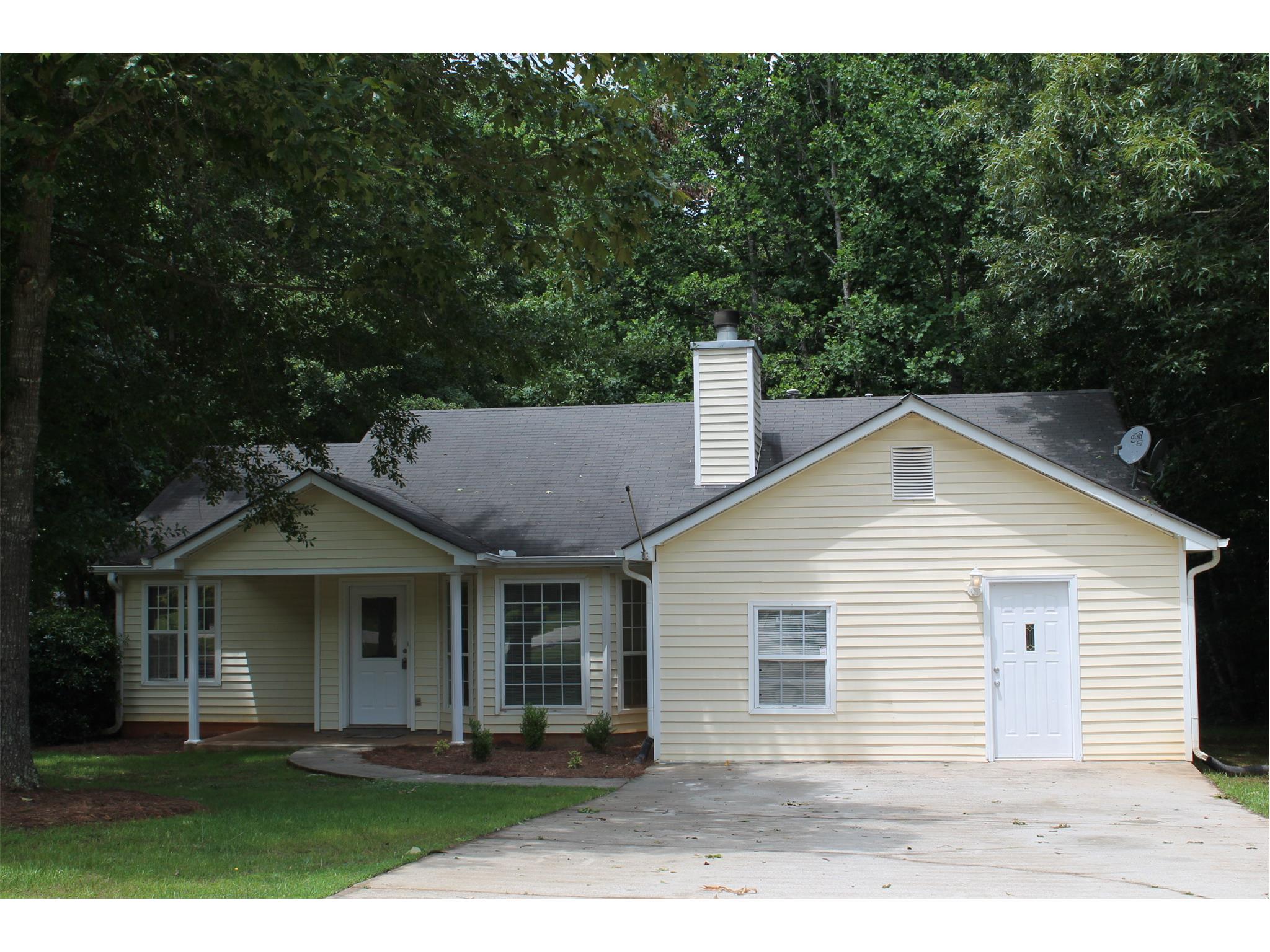 180 Countryside Ln, Covington, GA 30016 photo 2