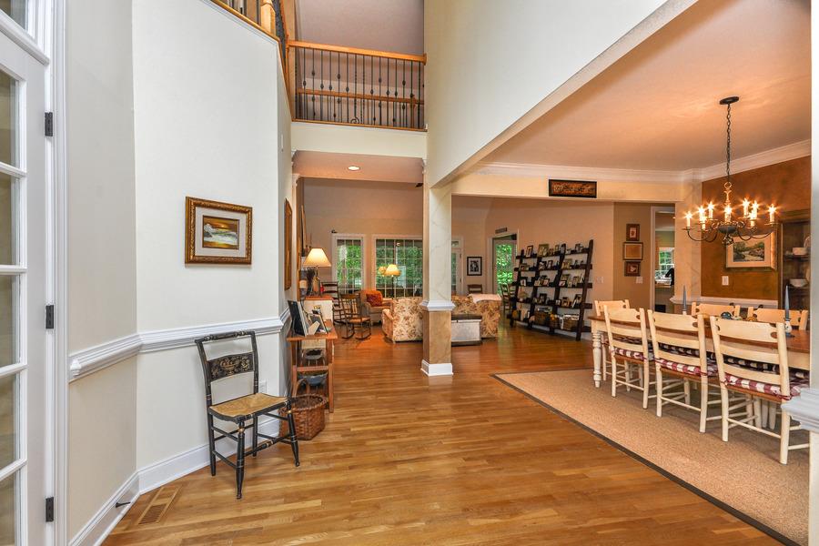 3920 Sidesaddle Ct, Suwanee, GA 30024 photo 5