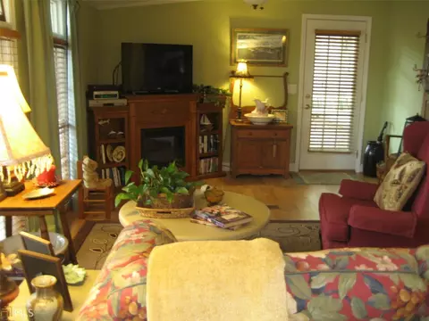 12174 Friendship Loop Dr, Seneca, SC 29678 photo 3