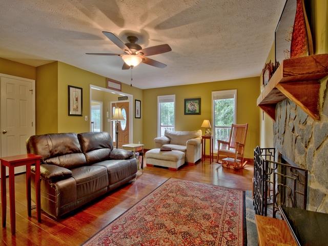 249 E Crestwood Rd, Tyrone, GA 30290 photo 6