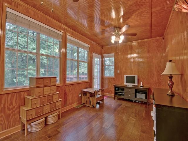 249 E Crestwood Rd, Tyrone, GA 30290 photo 7