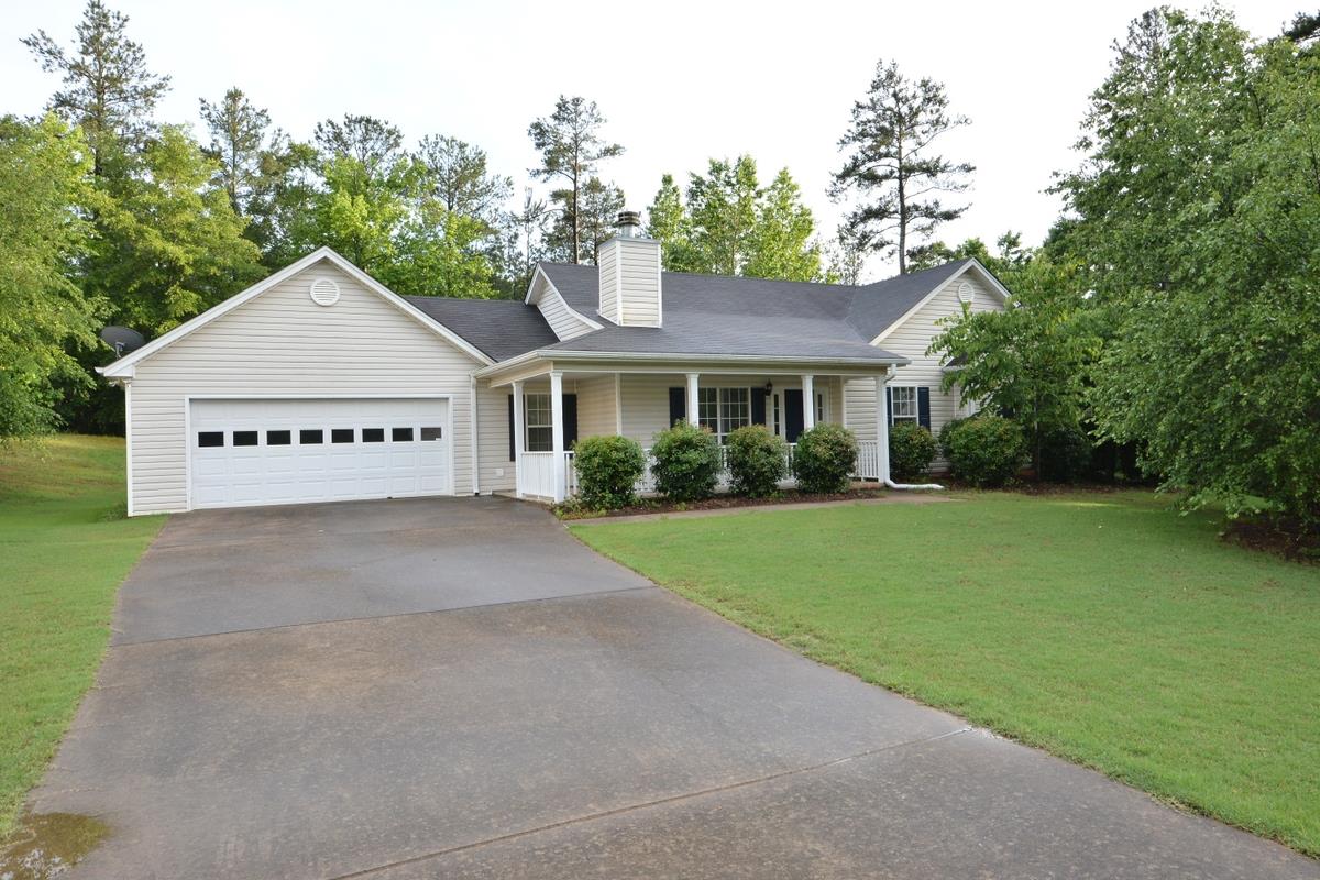 958 Lochwolde Ln, Bethlehem, GA 30620 photo 1