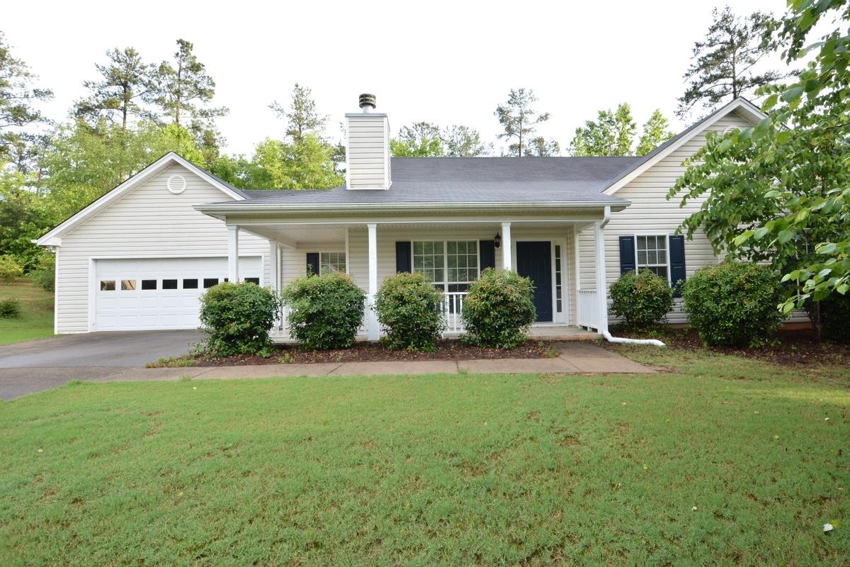 958 Lochwolde Ln, Bethlehem, GA 30620 photo 2