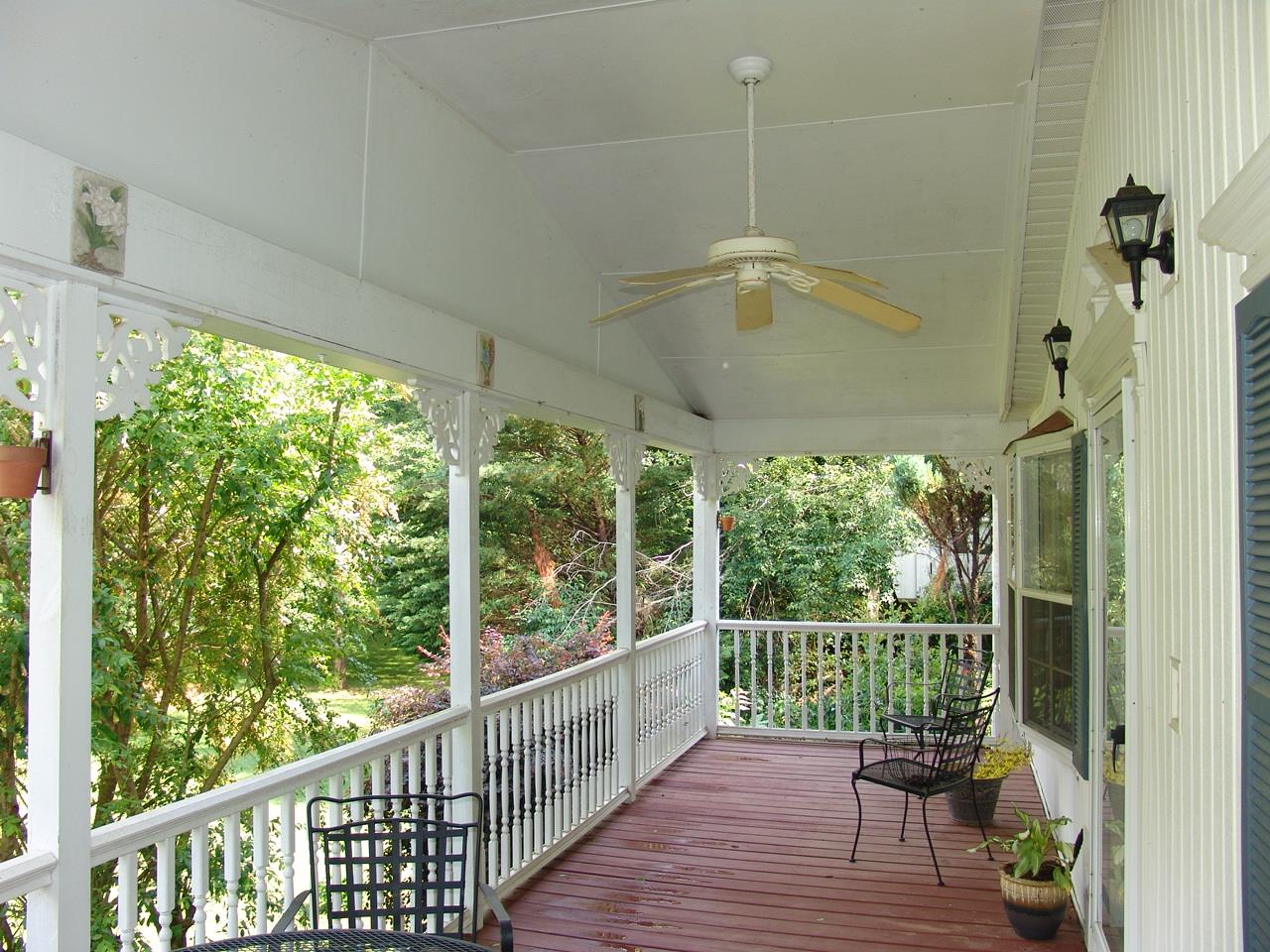 8410 Bryant Rd, Gainesville, GA 30506 photo 4