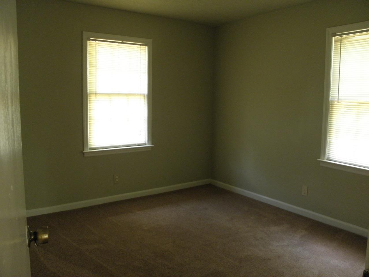 165 Shields St, Winder, GA 30680 photo 3