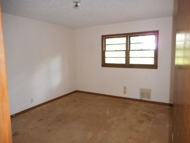 229 Loggins Rd, Commerce, GA 30529 photo 5