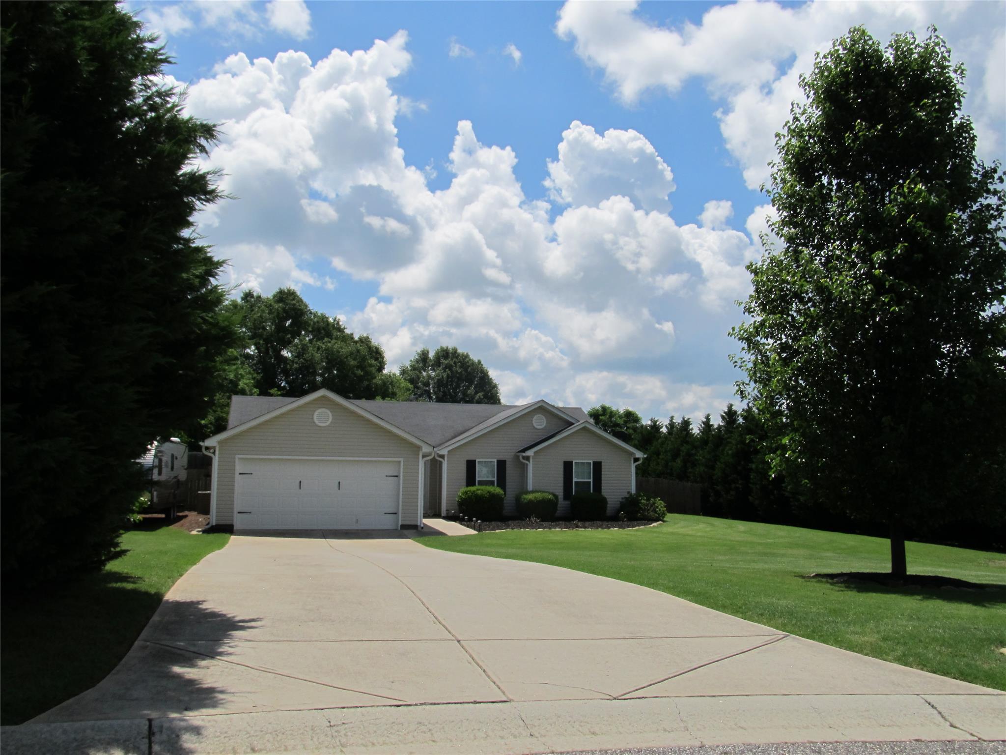1045 Tia Dr, Bethlehem, GA 30620 photo 2