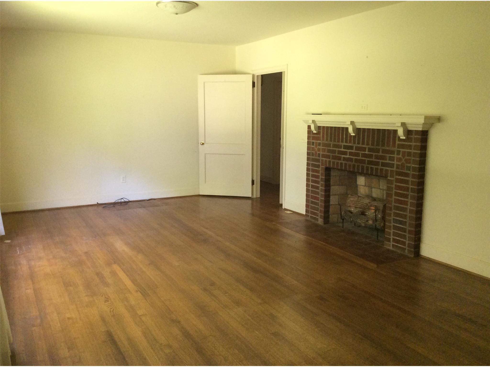 295 Dickson Dr, Jefferson, GA 30549 photo 6