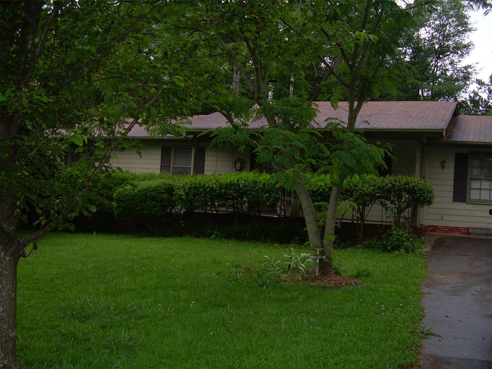 303 Nunn St, Commerce, GA 30529 photo 1