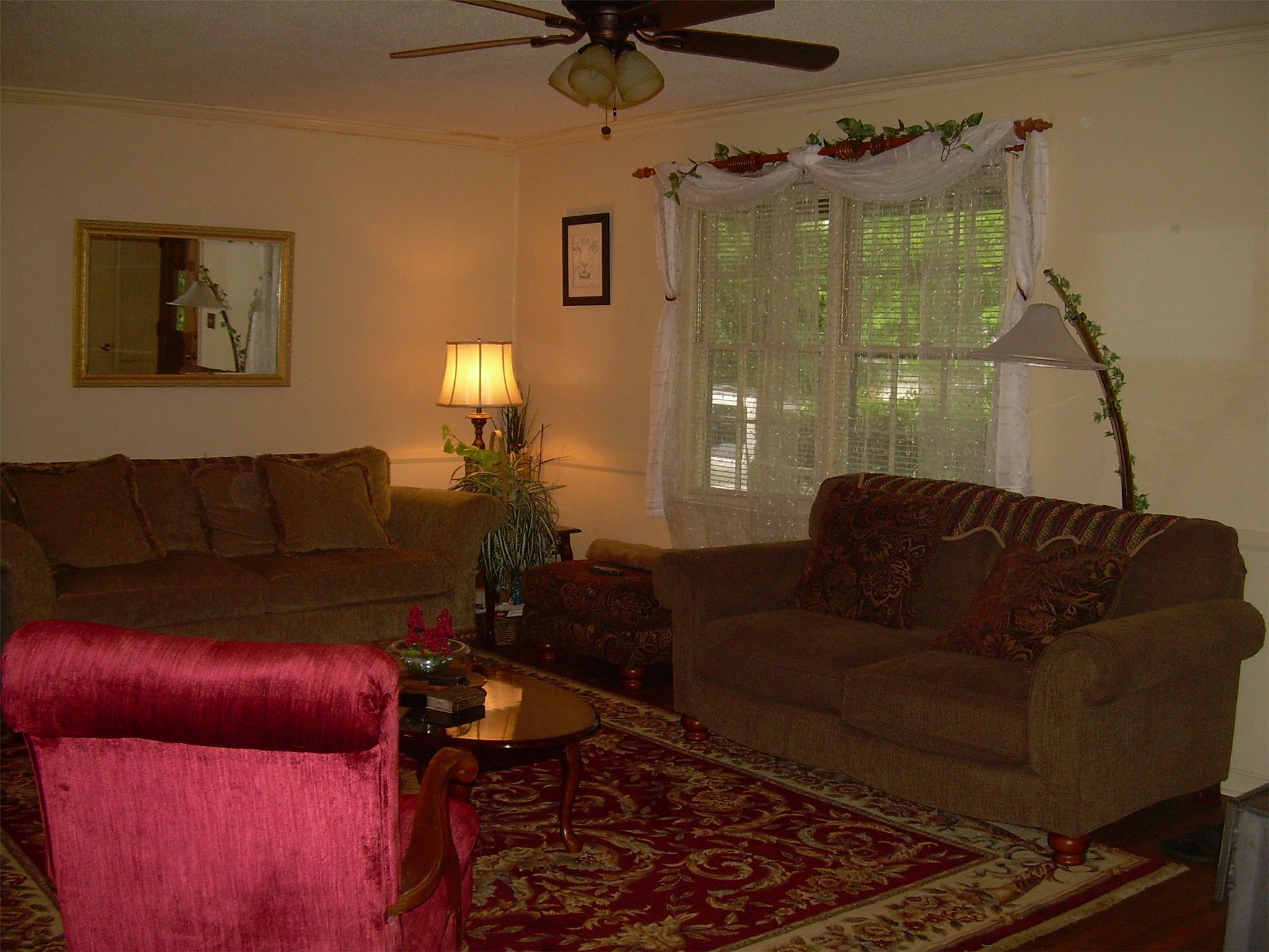 303 Nunn St, Commerce, GA 30529 photo 2