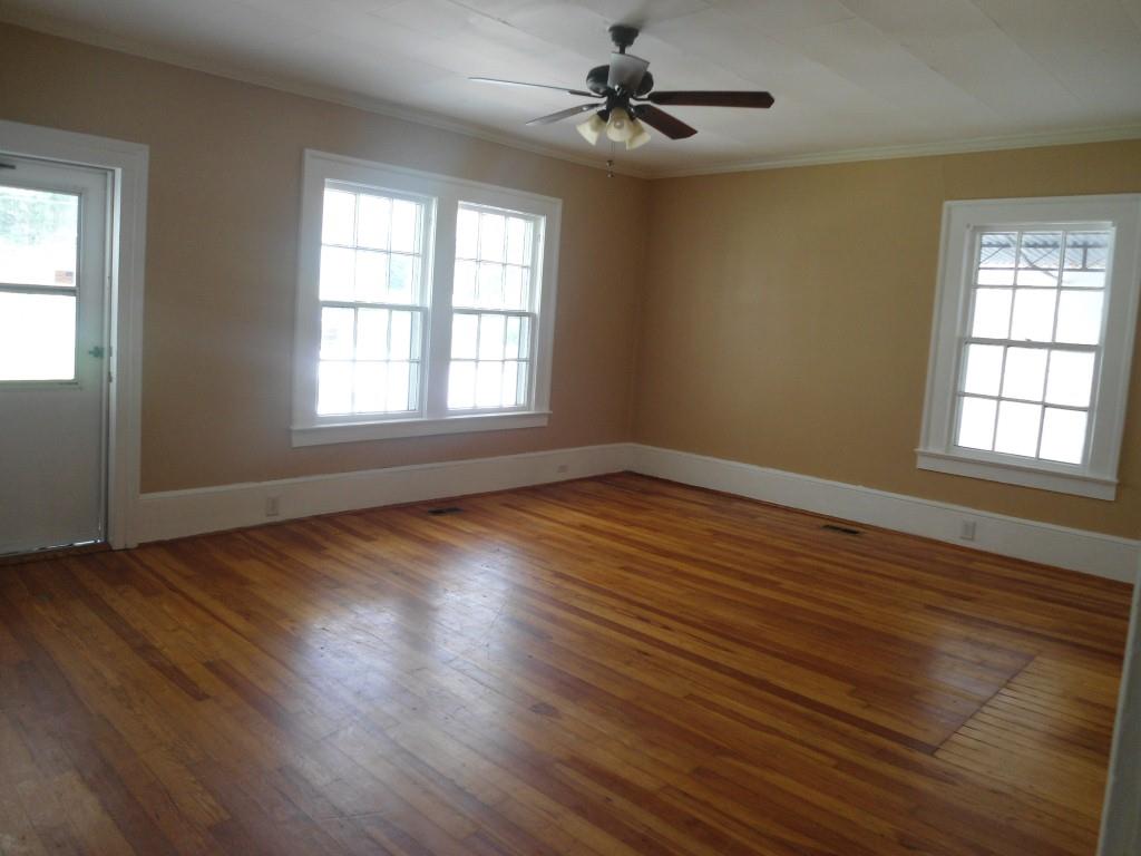 577 Denton St, Thomaston, GA 30286 photo 2