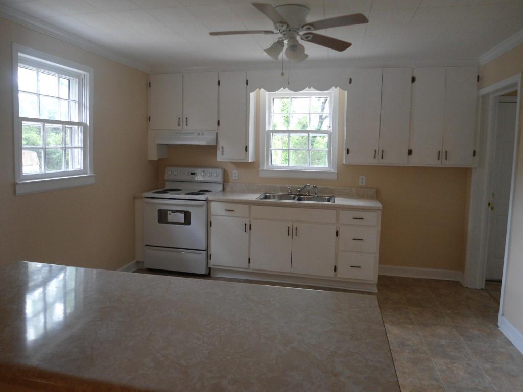 577 Denton St, Thomaston, GA 30286 photo 4