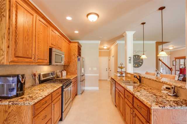 3759 Saddlemaker Dr, Buford, GA 30519 photo 7