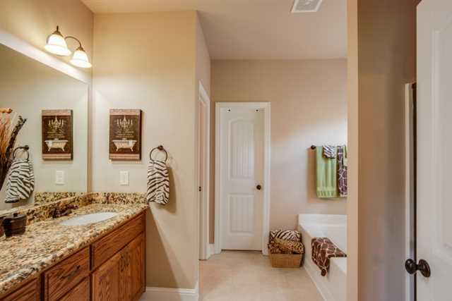 3759 Saddlemaker Dr, Buford, GA 30519 photo 16