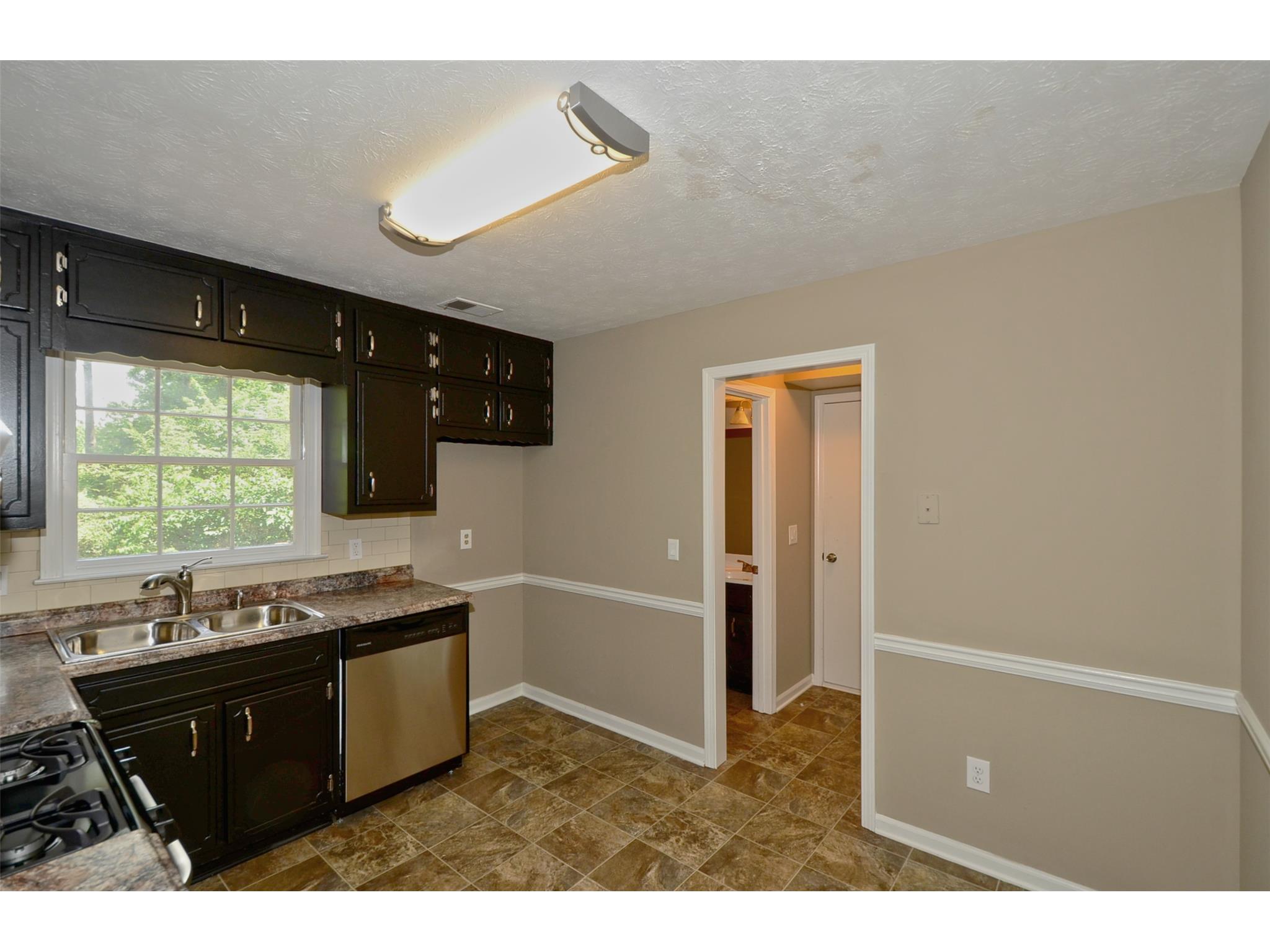 258 Arbour Run, Suwanee, GA 30024 photo 12