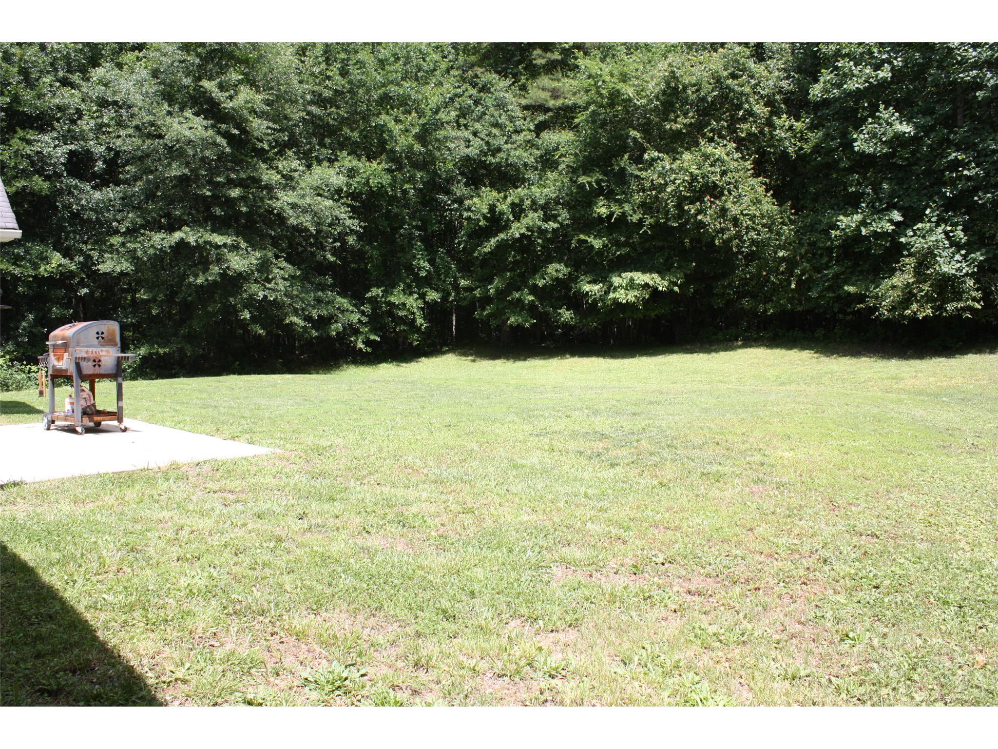 581 Pendergrass Rd, Winder, GA 30680 photo 2