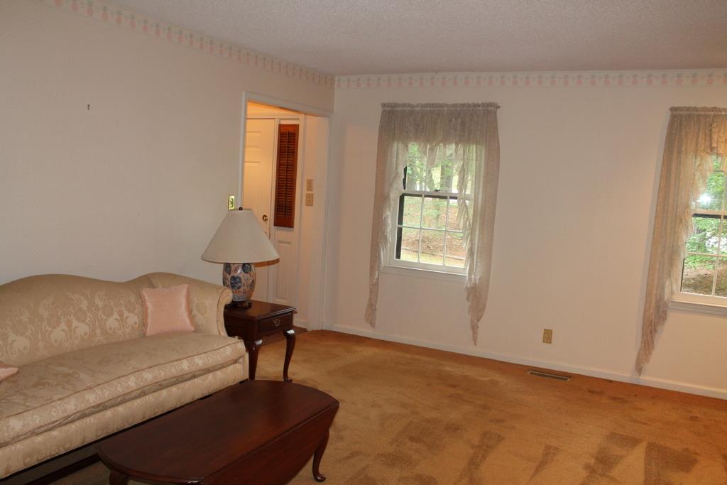 68 Foxdale Ct, Toccoa, GA 30577 photo 4