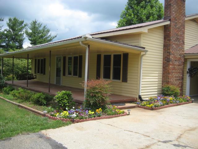 156 Spring St, Baldwin, GA 30511 photo 3