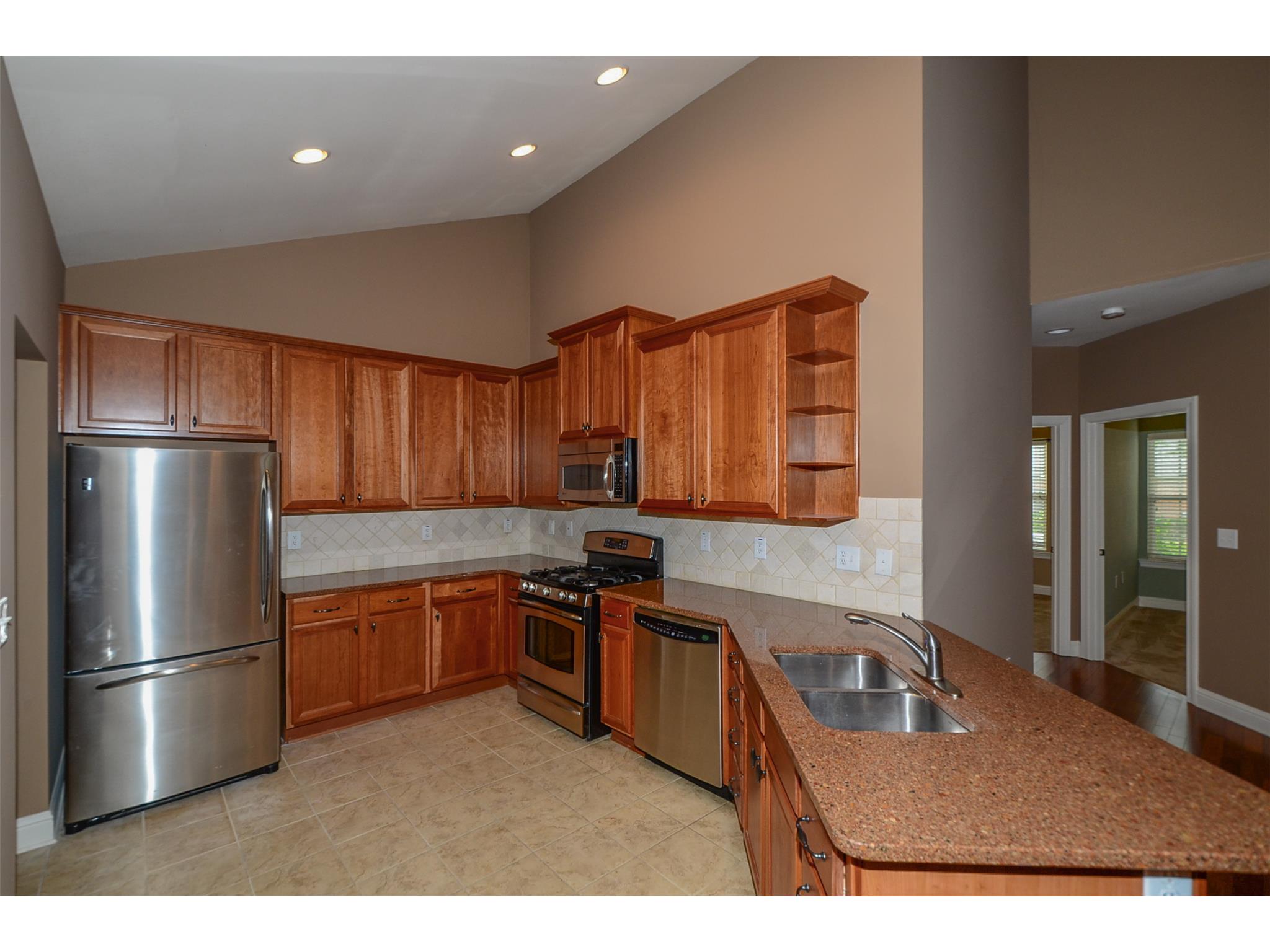 501 Brookhavenrun Cir, Duluth, GA 30097 photo 9