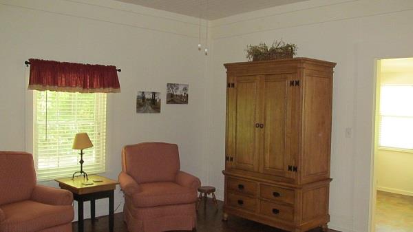 215 Almond Rd, Lagrange, GA 30241 photo 2