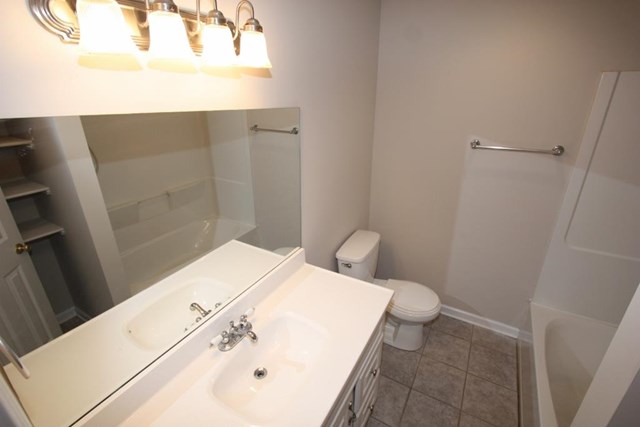 116 Courtney Dr, Lagrange, GA 30240 photo 5