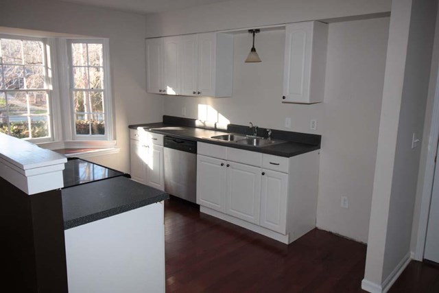 116 Courtney Dr, Lagrange, GA 30240 photo 3