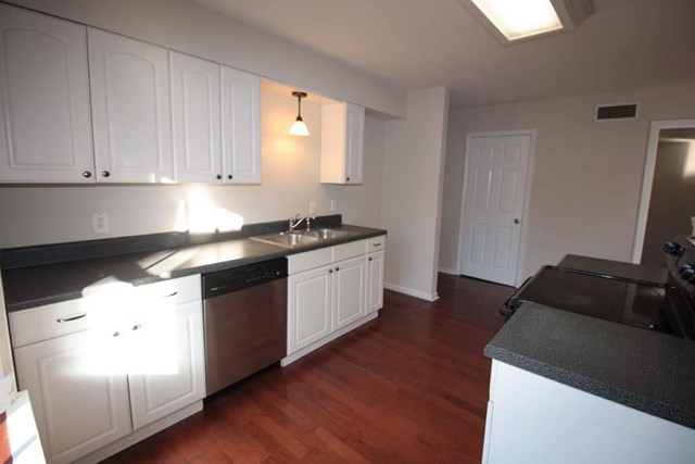 116 Courtney Dr, Lagrange, GA 30240 photo 6