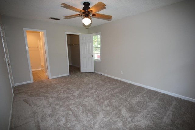 116 Courtney Dr, Lagrange, GA 30240 photo 4