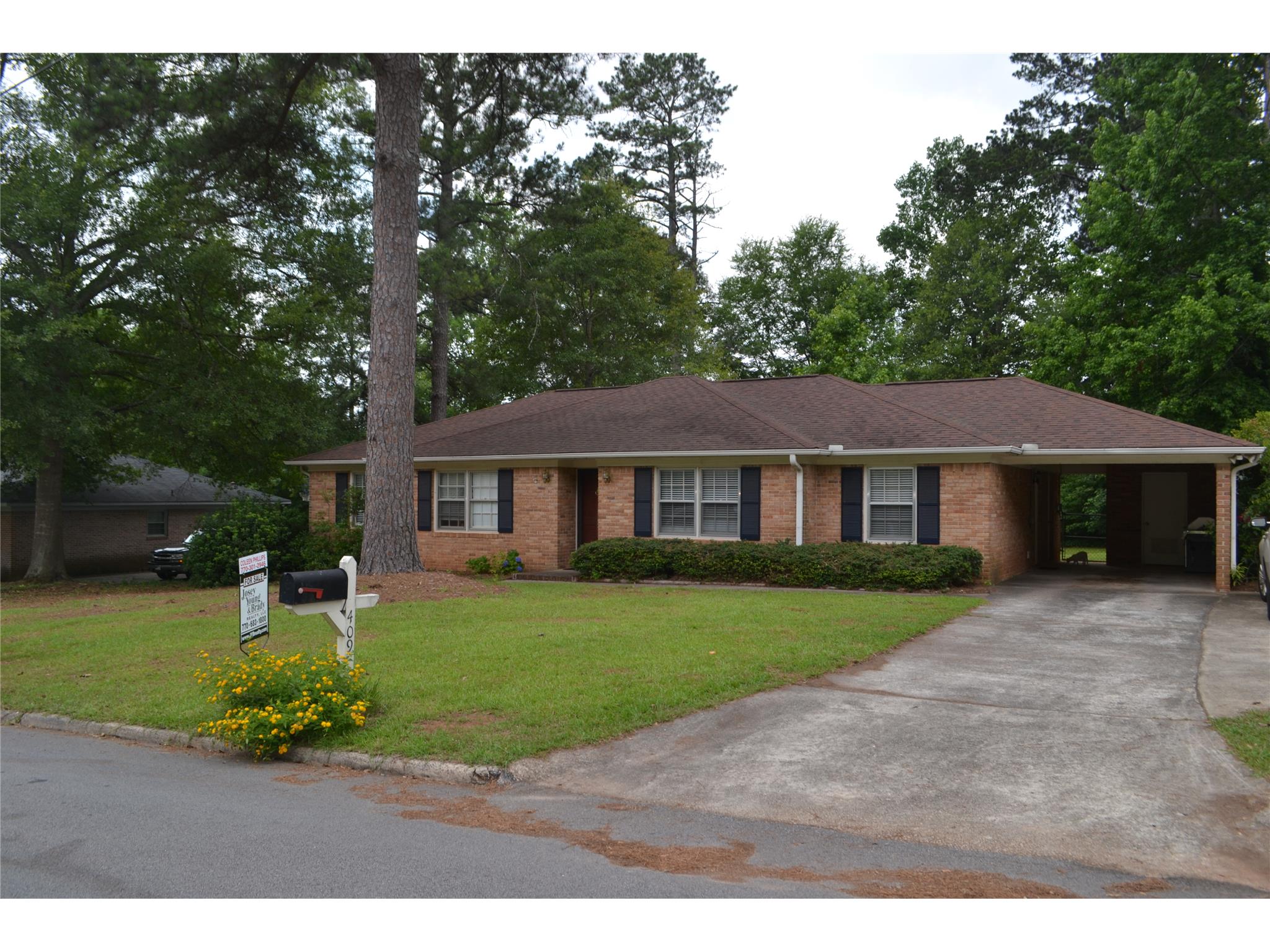 409 Camelot Dr, Lagrange, GA 30240 photo 3