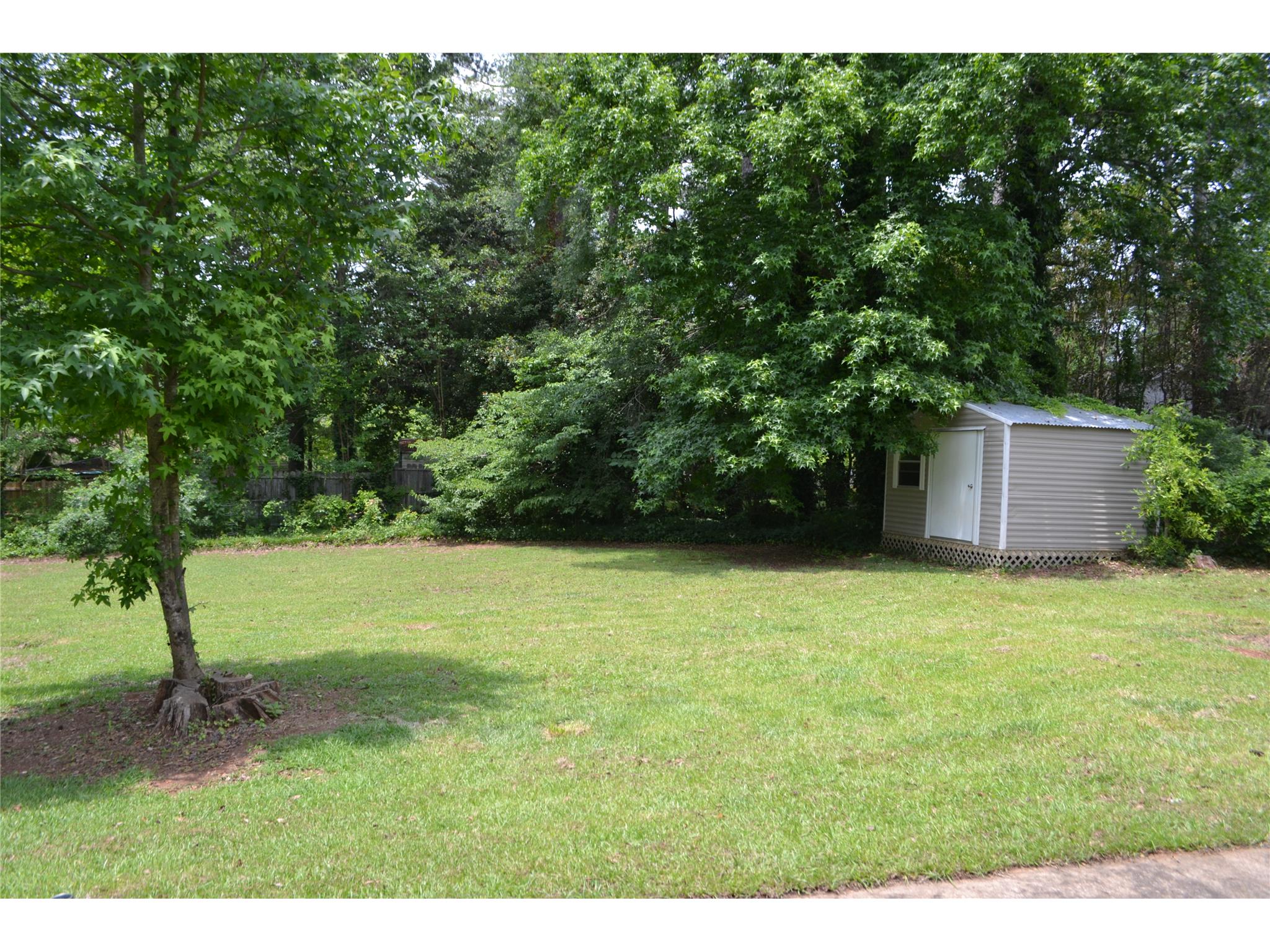 409 Camelot Dr, Lagrange, GA 30240 photo 16