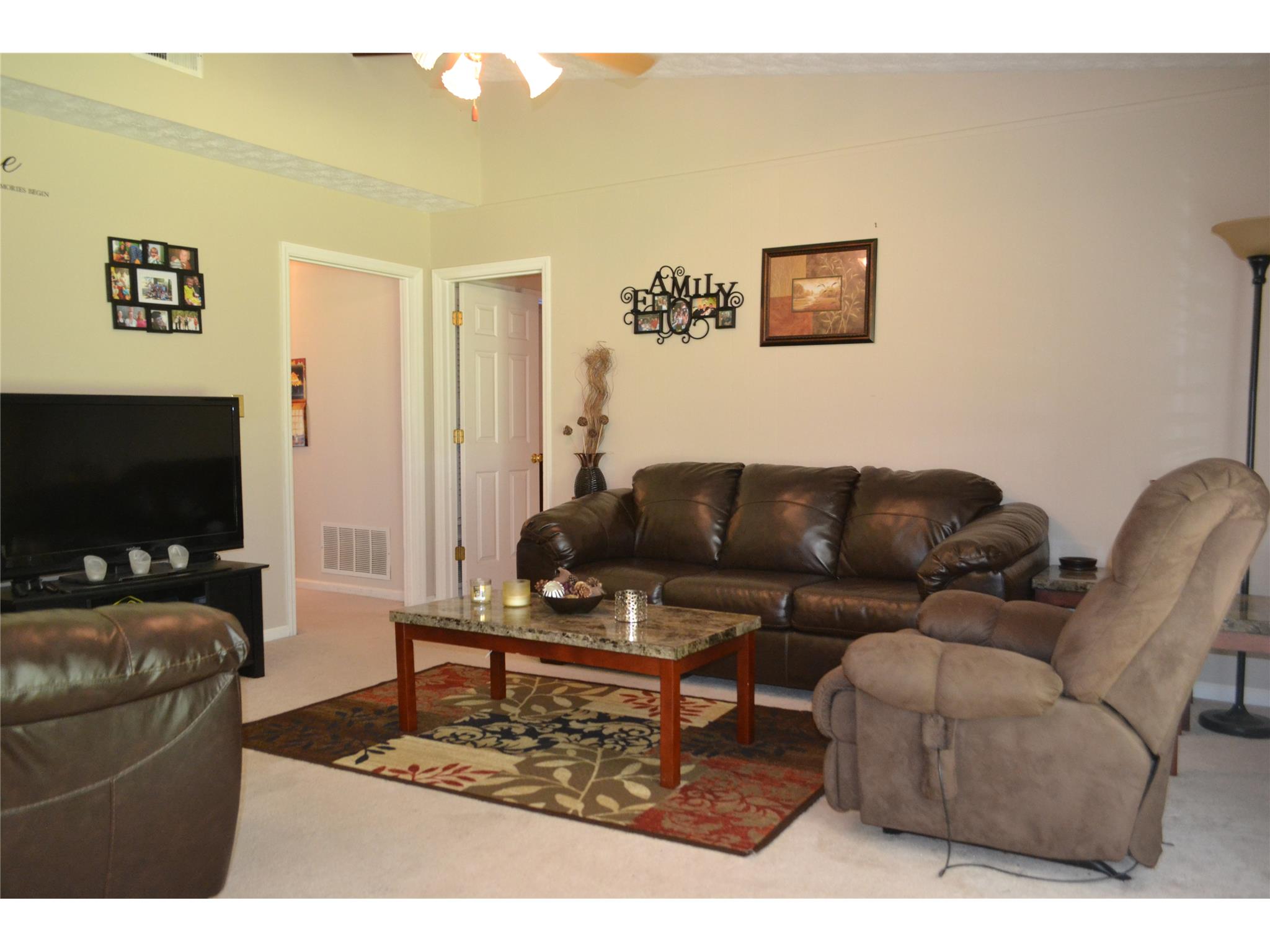 409 Camelot Dr, Lagrange, GA 30240 photo 7