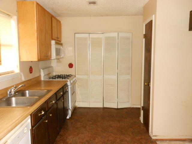 3097 Montheath Pass, Duluth, GA 30096 photo 2