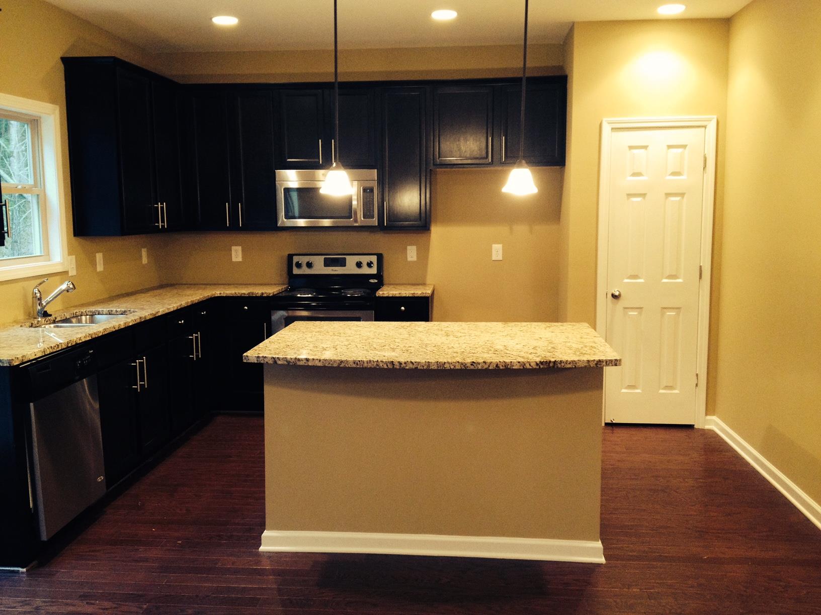 6511 Splitpine Ct, Atlanta, GA 30349 photo 2