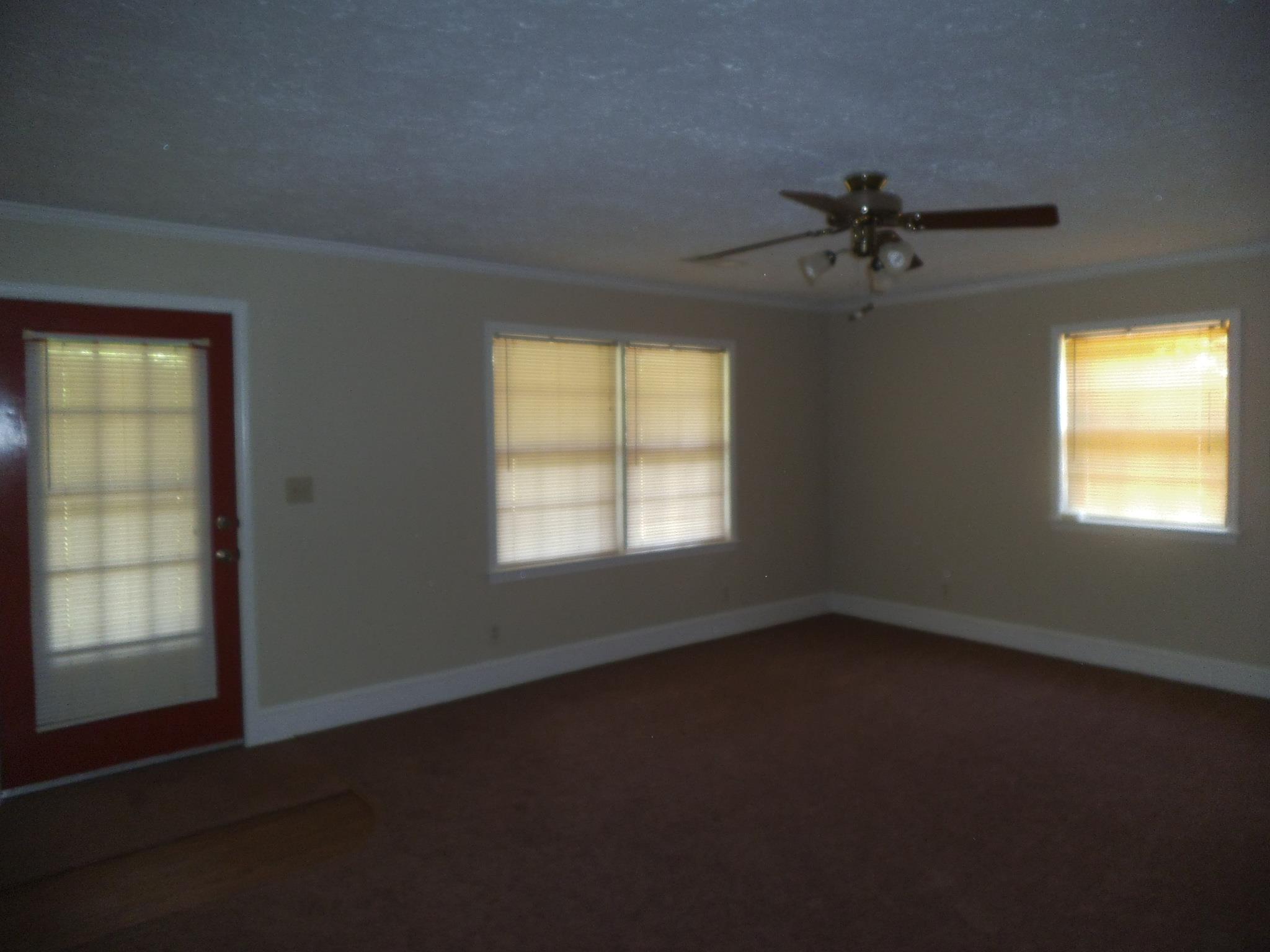 181 Langford Ln, Toccoa, GA 30577 photo 3