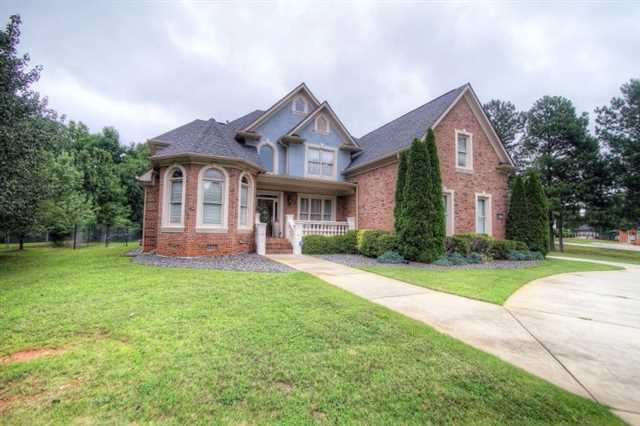 4056 Elizabeth Ter, Rex, GA 30273 photo 2