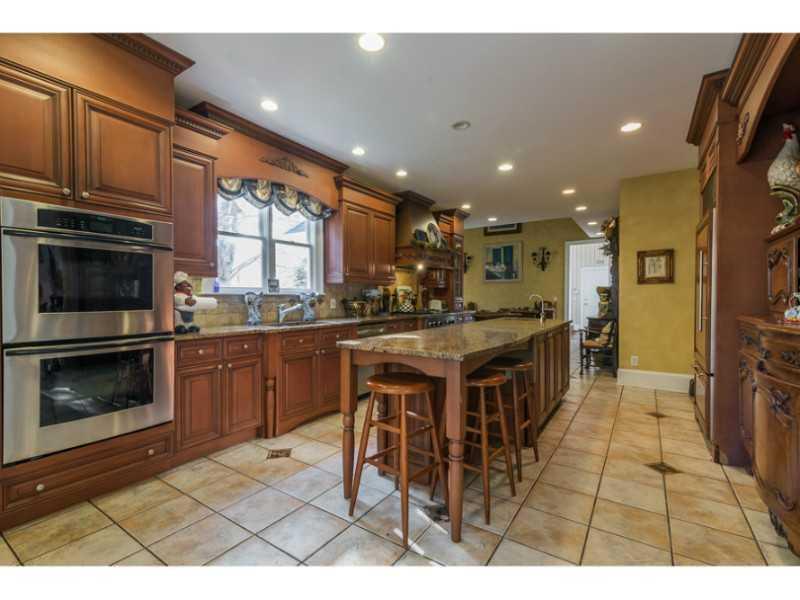 10640 Montclair Way, Duluth, GA 30097 photo 10