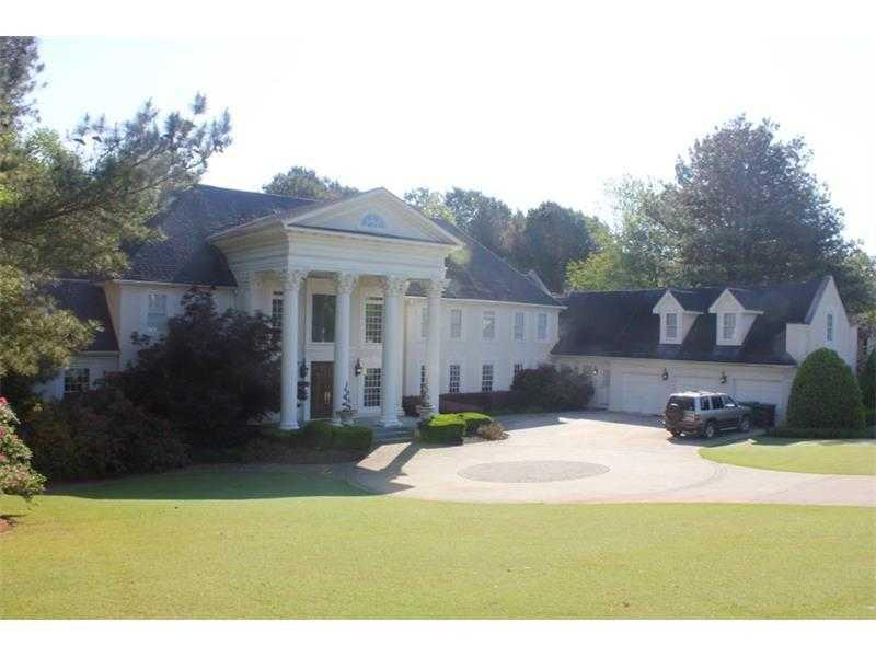 10640 Montclair Way, Duluth, GA 30097 photo 2
