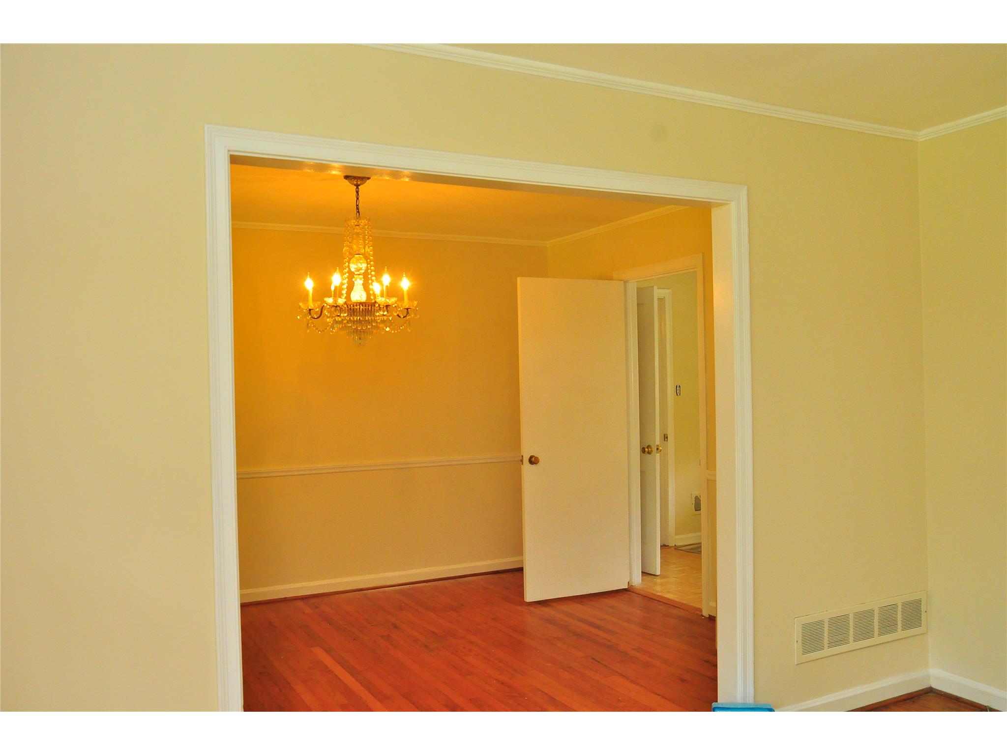 213 Pine Crest Dr, Monroe, GA 30655 photo 4