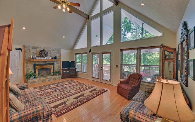 545 Laurel Mountain Dr, Toccoa, GA 30577 photo 5