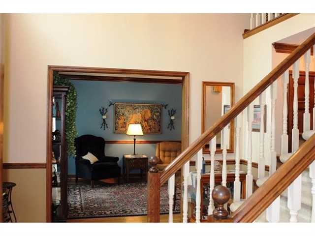 558 Farmbrook Trl, Kennesaw, GA 30144 photo 2