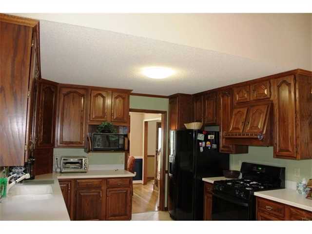 558 Farmbrook Trl, Kennesaw, GA 30144 photo 9