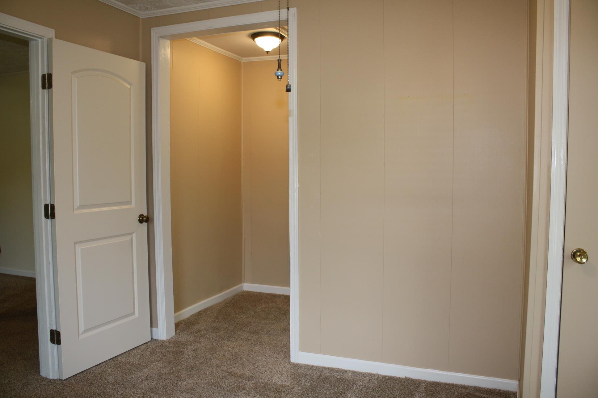 36 Branch St, Toccoa, GA 30577 photo 5
