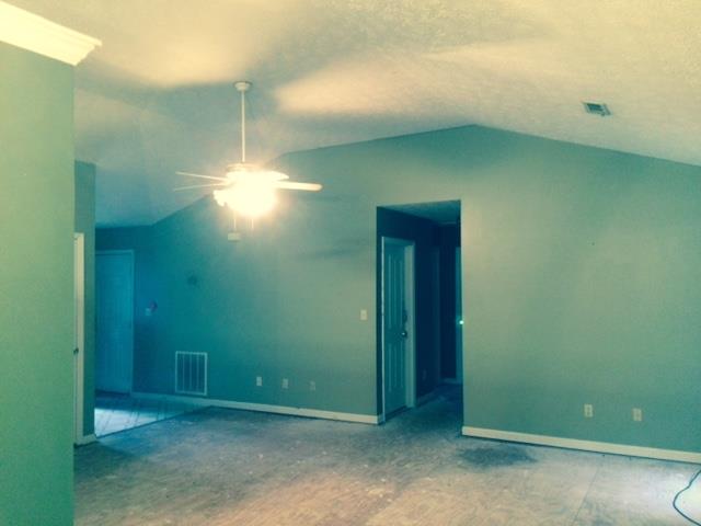 218 Aldora St, Barnesville, GA 30204 photo 7